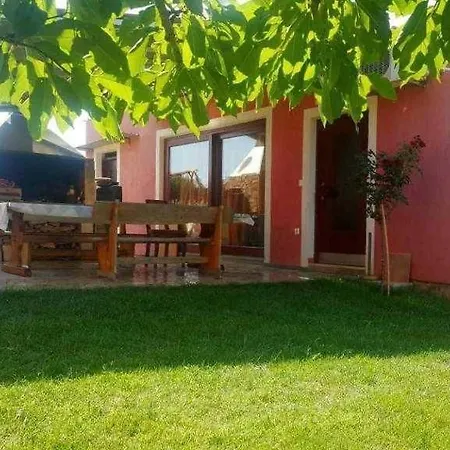 In Vrvari With Balcony, Air Conditioning, W-lan, Washing Machine 664-1 Porec