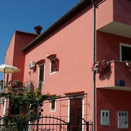 In Vrvari With Balcony, Air Conditioning, W-lan, Washing Machine 664-1